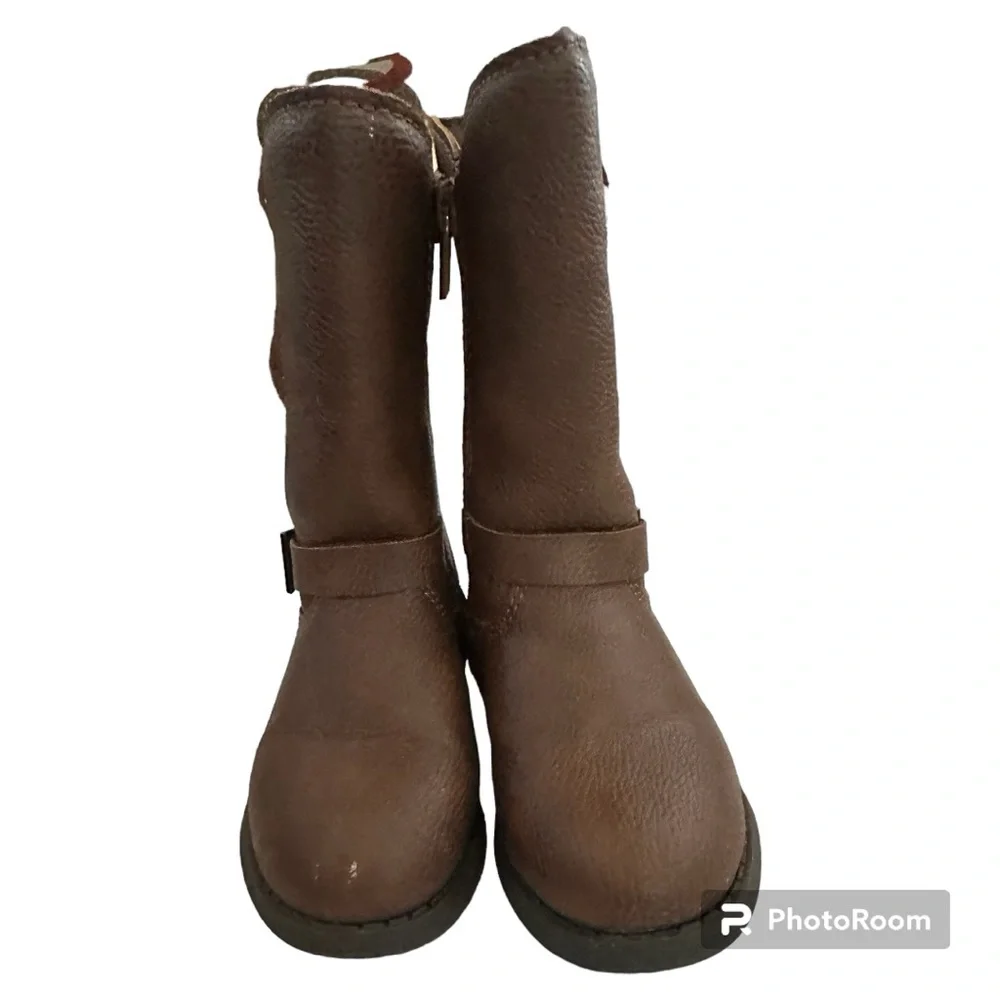 Oshkosh girls brown boots size 6